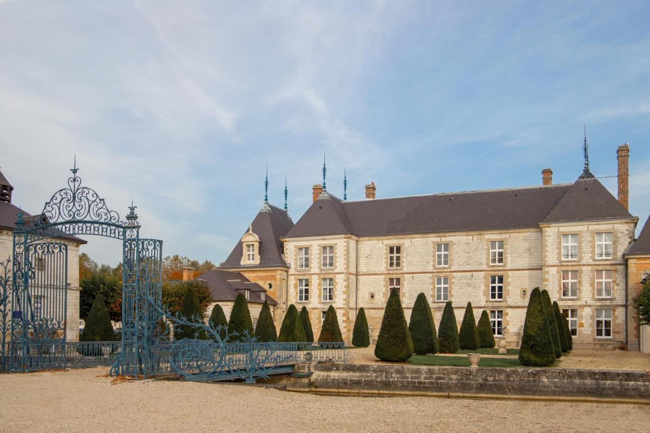 Chateau De Vitry-La-Ville Exterior photo